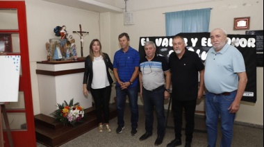 EMOTIVO ACTO EN HONOR A LOS VETERANOS DE MALVINAS EN MONTE MAIZ