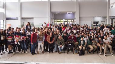 TALLER DE GESTIÓN DE EMOCIONES CONVOCÓ A ADOLESCENTES DE BELL VILLE Y LA REGIÓN