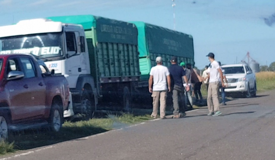 ATAQUE A CAMIONES CEREALEROS: LA POLICÍA ALLANÓ EN BELL VILLE 3 DOMICILIOS DE RURALISTAS CON RESULTADOS POSITIVOS