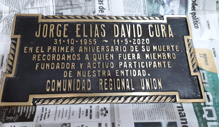 EMOTIVO HOMENAJE AL DESAPARECIDO INTENDENTE JORGE CURA