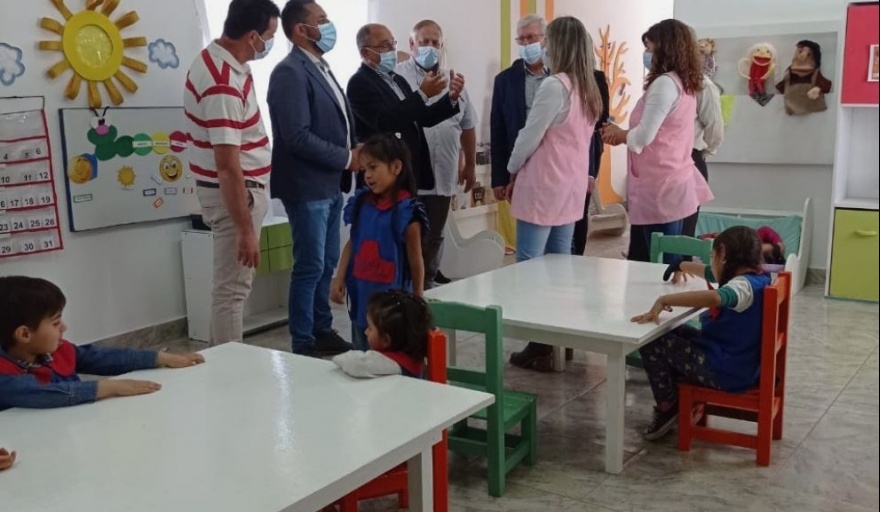 COLONIA BREMEN: INAUGURARON AULAS DEL PROGRAMA "AURORA"