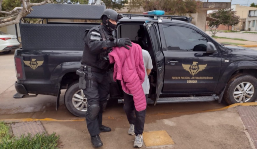 CIERRAN PUNTO DE VENTA DE DROGAS EN BELL VILLE