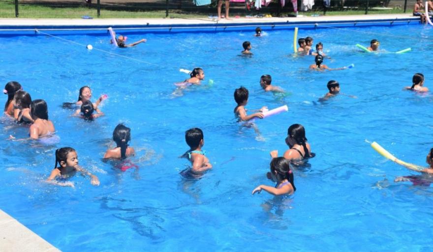 RECOMENDACIONES PARA DISFRUTAR LA PILETA CON NIÑOS Y NIÑAS DE FORMA SEGURA