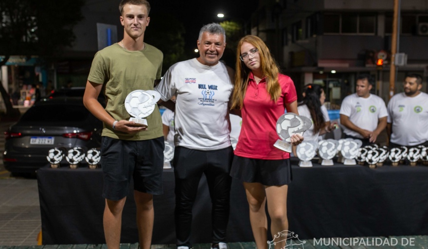 BELL VILLE CELEBRÓ A SUS DEPORTISTAS CON LOS PREMIOS "CONSAGRADOS"