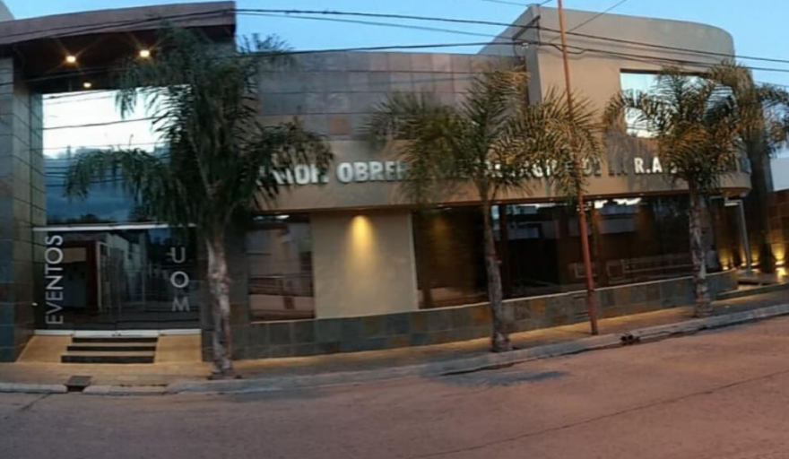 UOM BELL VILLE ENTREGA MATERIALES ESCOLARES A SUS AFILIADOS