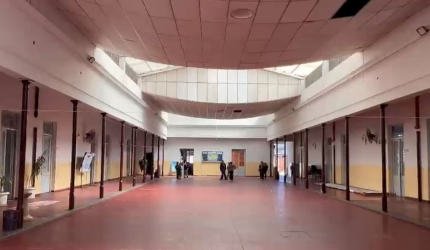 LA PROVINCIA DA SOLUCIÓN A PROBLEMAS EDILICIOS EN TRES ESCUELAS DE BELL VILLE