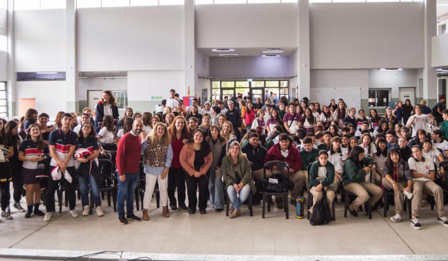 TALLER DE GESTIÓN DE EMOCIONES CONVOCÓ A ADOLESCENTES DE BELL VILLE Y LA REGIÓN