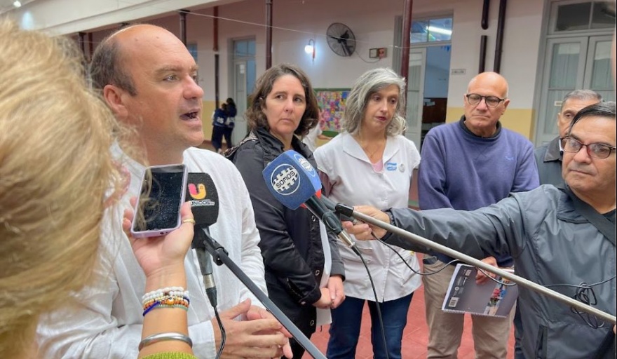CONFIRMAN LAS REFACCIONES PARA RESOLVER FILTRACIONES EN LA ESCUELA PONCIANO VIVANCO DE BELL VILLE