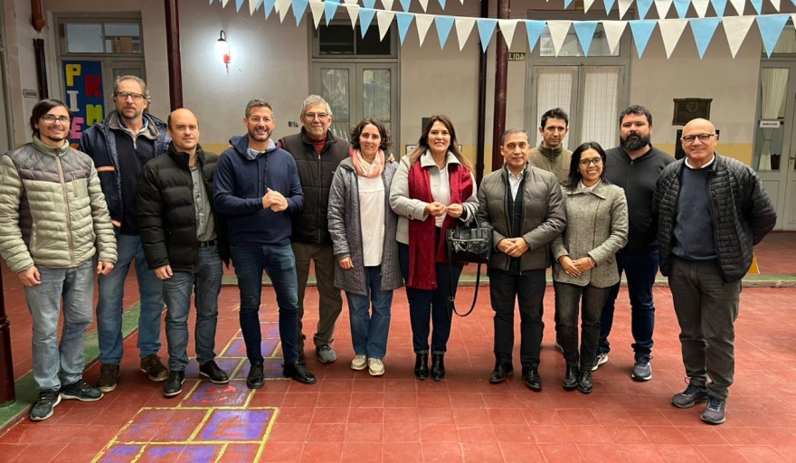 DIÓ INICIÓ LA OBRA DE TECHADO EN LA ESCUELA PONCIANO VIVANCO