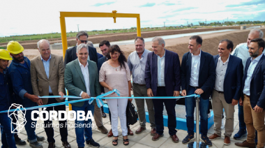LLARYORA INAUGURÓ EL ACUEDUCTO GANADERO MÁS GRANDE DE LA PROVINCIA