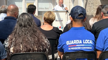 NOETINGER Y ANA ZUMARÁN RECIBIERON MÓVILES POLICIALES Y CRÉDITOS DEL BANCO DE LA GENTE