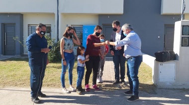 VIAMONTE: SE ENTREGARON 7 VIVIENDAS DE PROCREAR