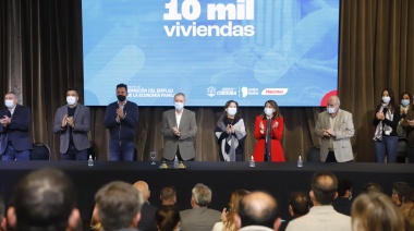 SCHIARETTI FIRMÓ CONVENIOS CON 387 MUNICIPIOS POR EL PROGRAMA 10 MIL VIVIENDAS