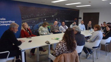 INTENDENTES OPOSITORES DE UNIÓN CON EL TITULAR DE LA AGENCIA CÓRDOBA DEPORTES