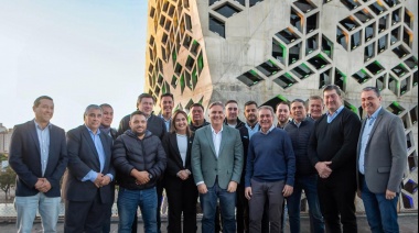 EL GOBERNADOR INTEGRA A INTENDENTES DE JUNTOS POR EL CAMBIO A HACEMOS UNIDOS POR CÓRDOBA