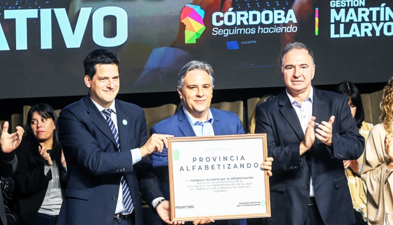 “ARGENTINOS POR LA EDUCACIÓN” DISTINGUIÓ A CÓRDOBA POR SUS LOGROS EDUCATIVOS