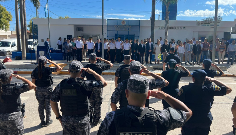 INAUGURARON LA REMODELACIÓN DE LA COMISARÍA DE DISTRITO