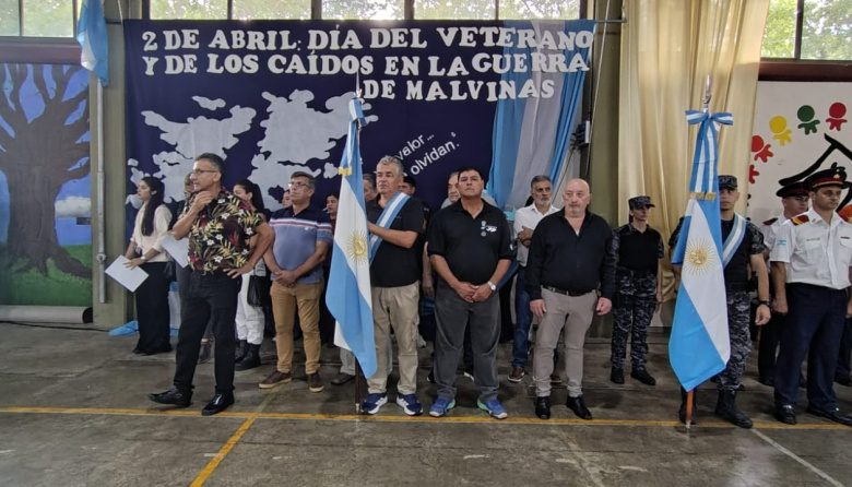 ACTO DEL VETERANO Y LOS CAÍDOS EN LA GUERRA DE MALVINAS EN BELL VILLE