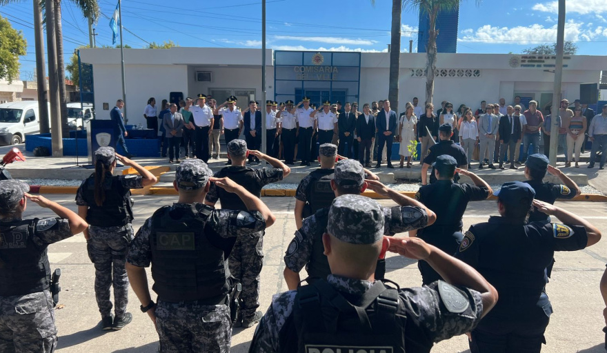 INAUGURARON LA REMODELACIÓN DE LA COMISARÍA DE DISTRITO