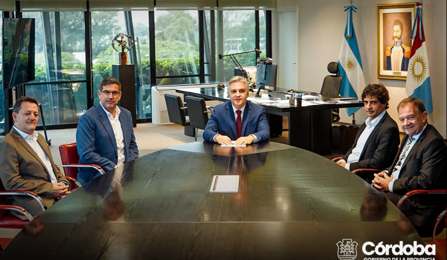 EL GOBERNADOR MARTÍN LLARYORA SUMA A ERCOLE FELIPPA Y HERNÁN LACUNZA A BANCOR