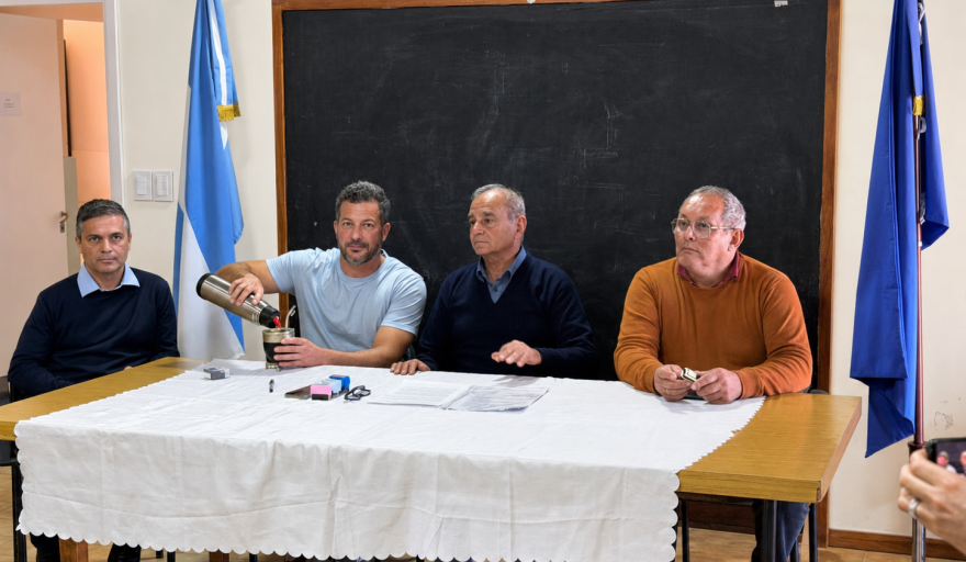 MONTE LEÑA FIRMÓ UN CONVENIO PARA REFORZAR EL SISTEMA ELÉCTRICO